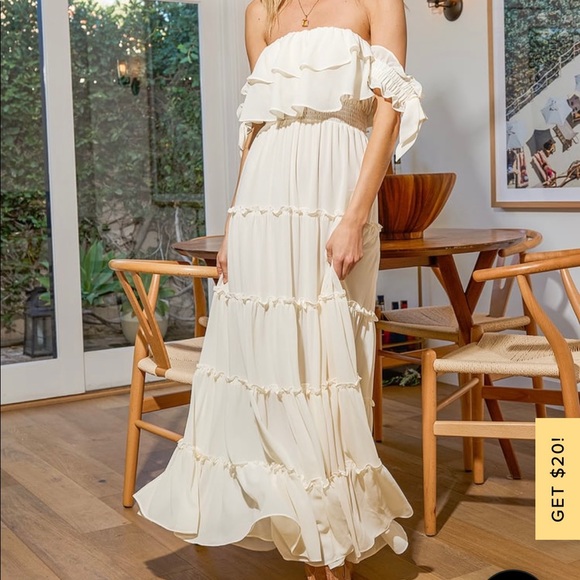 Cream colored flowy maxi - Picture 3 of 3